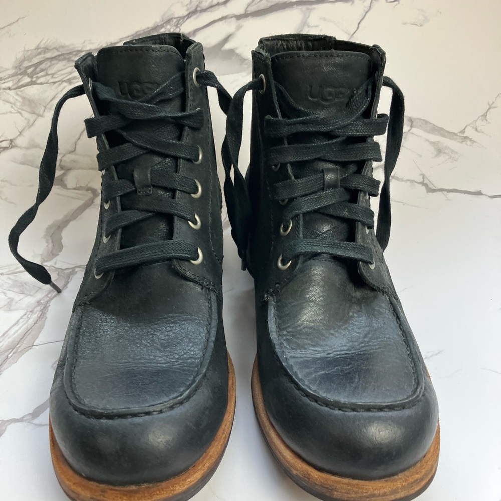 Men’s UGG Black High Ankle Boot, Size 10